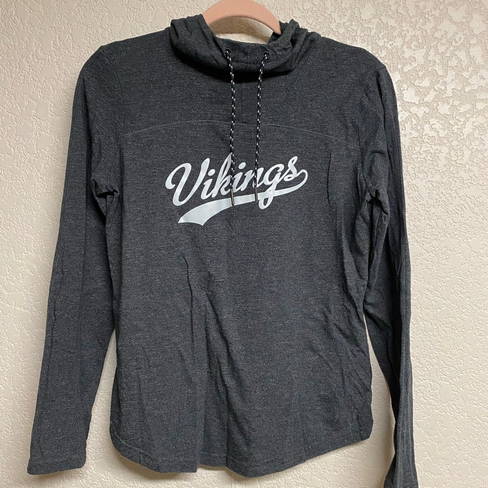Columbia Women’s Gray Vikings Sleeve Hoodie Shirt
